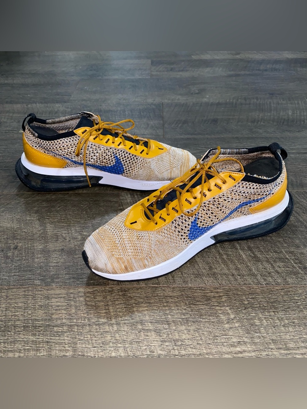 Nike Air Max Flyknit Racer Running Shoes Mens Size 12.5 Gold Blue FD2764-700
